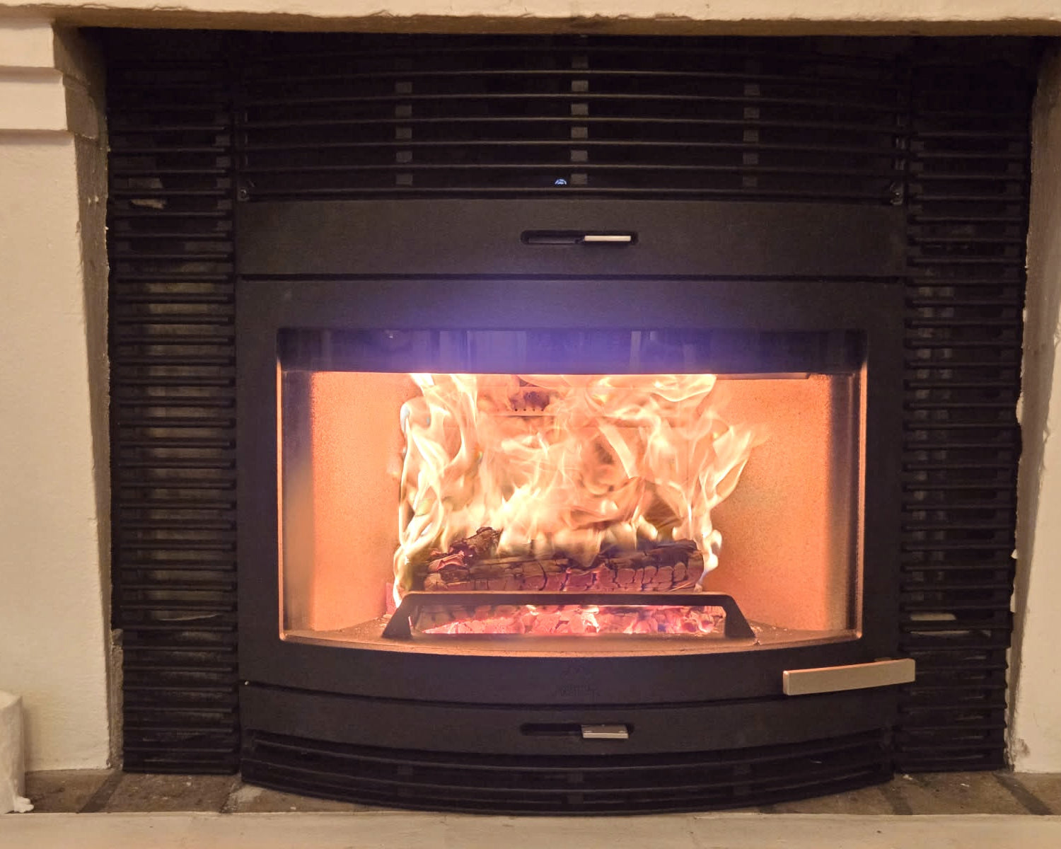 Montering av peisinnsats - Jøtul C400 Panorama