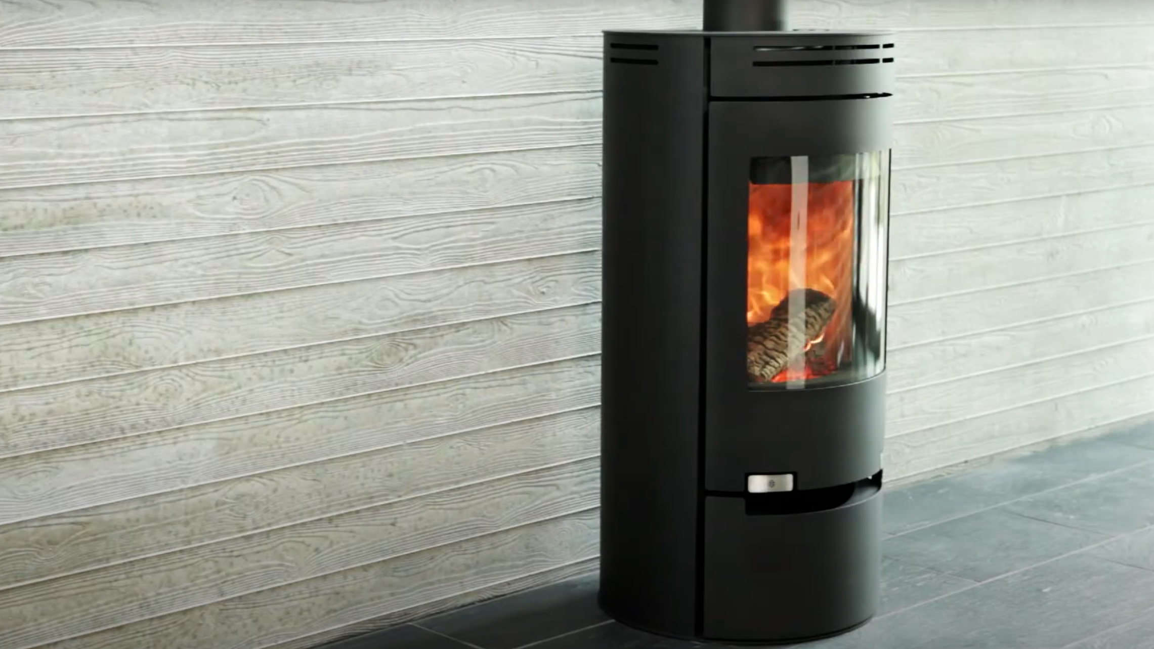 Last inn video: Product video of the Aduro-15 series